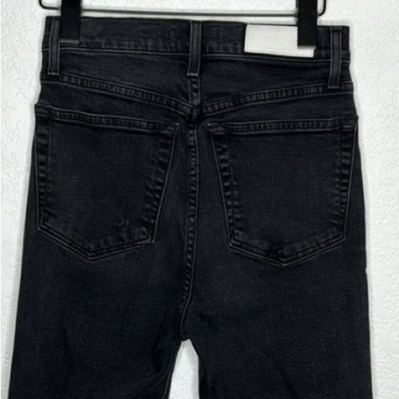 Re/Done High Rise Straight Ankle Crop Black DistressedVintage Black Wash Size 26 - Picture 8 of 16